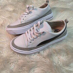 MKS women shoes size 8